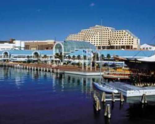 澳大利亚移民时间（移民澳大利亚有多少钱能财务自由？约76万澳元！）