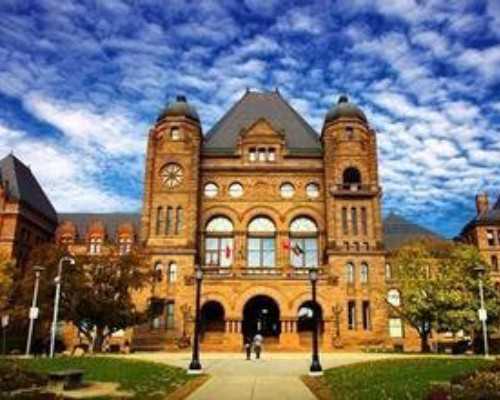 有多少钱才能移民加拿大(利好消息,加拿大官宣多项福利政策!)