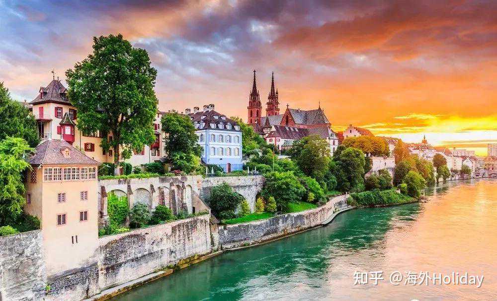 留学生移民加拿大{【海外教育】加拿大名校各类奖学金项目清单！}