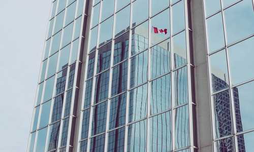 美国投资移民地产项目{这才是“王者”！爱尔兰护照，移民英国、欧盟和美国