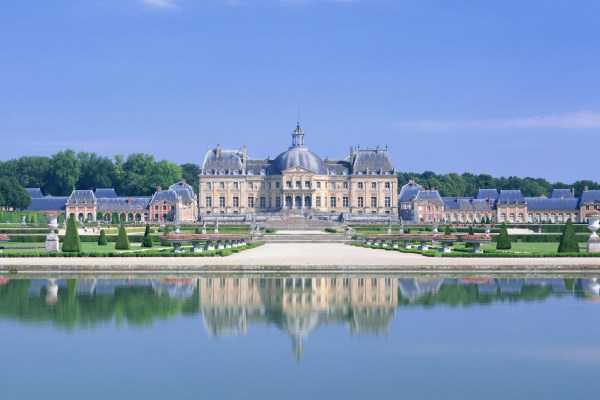 普通移民美国{移民英国还是美国好？来看看这八个方面大对比}