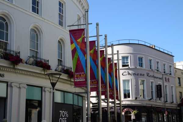 美国移民查询{傲娇的格林纳达,可申请美国E2签证长达五年,有的国家仅几个月